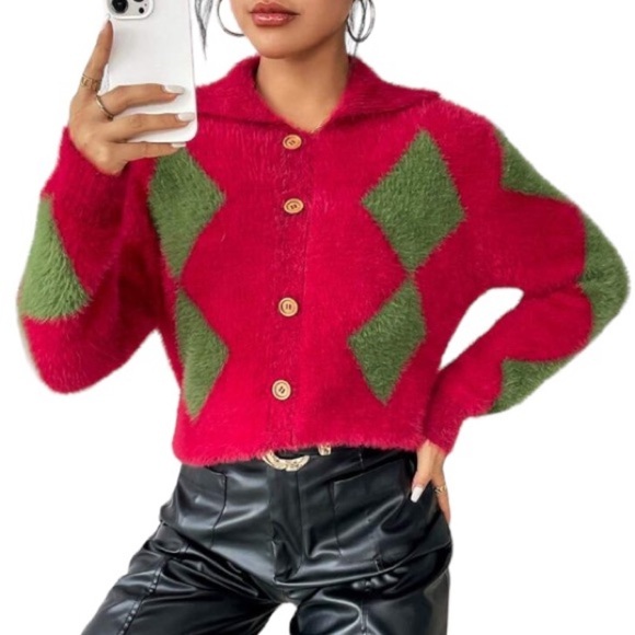 Button Front Fluffy Knit Sweater pattern  red green - Picture 2 of 4